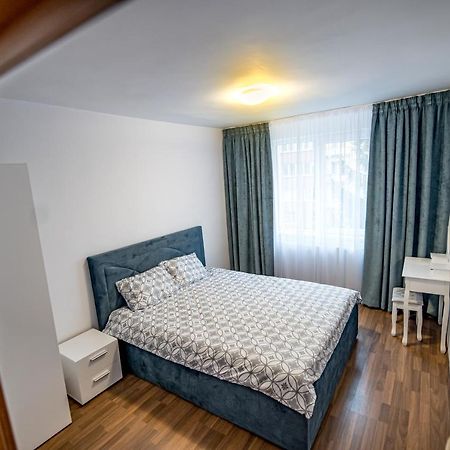 Apartament 3 Camere Royal Braşov Esterno foto