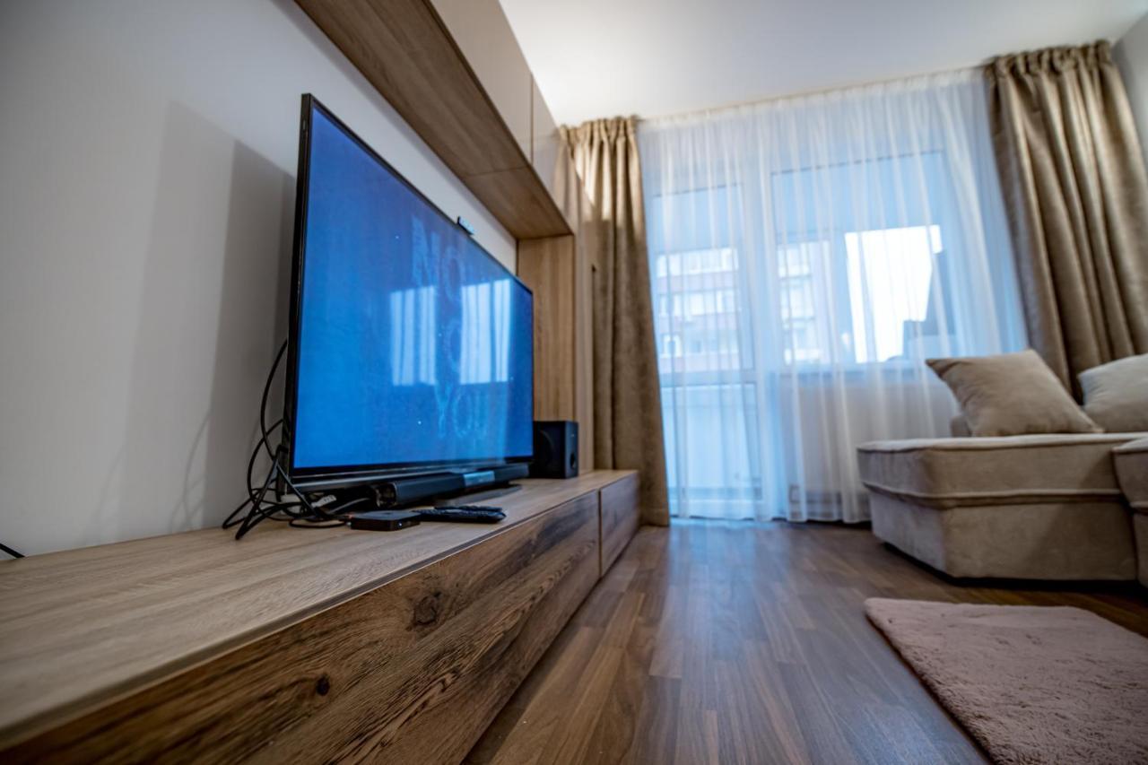 Apartament 3 Camere Royal Braşov Esterno foto